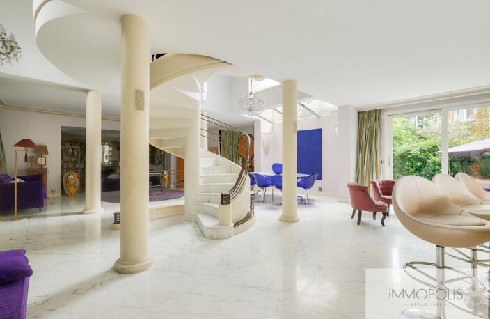 Hôtel particulier Haut Montmartre Bien RARE ... — photo 2