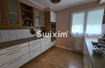 Appartement 4 pièces avec balcon et cave — photo du bien