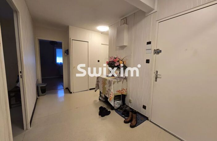 Appartement 4 pièces avec balcon et cave — photo 4