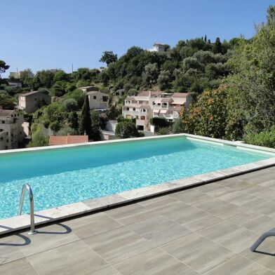 Appartement 1 pièces 210000 €