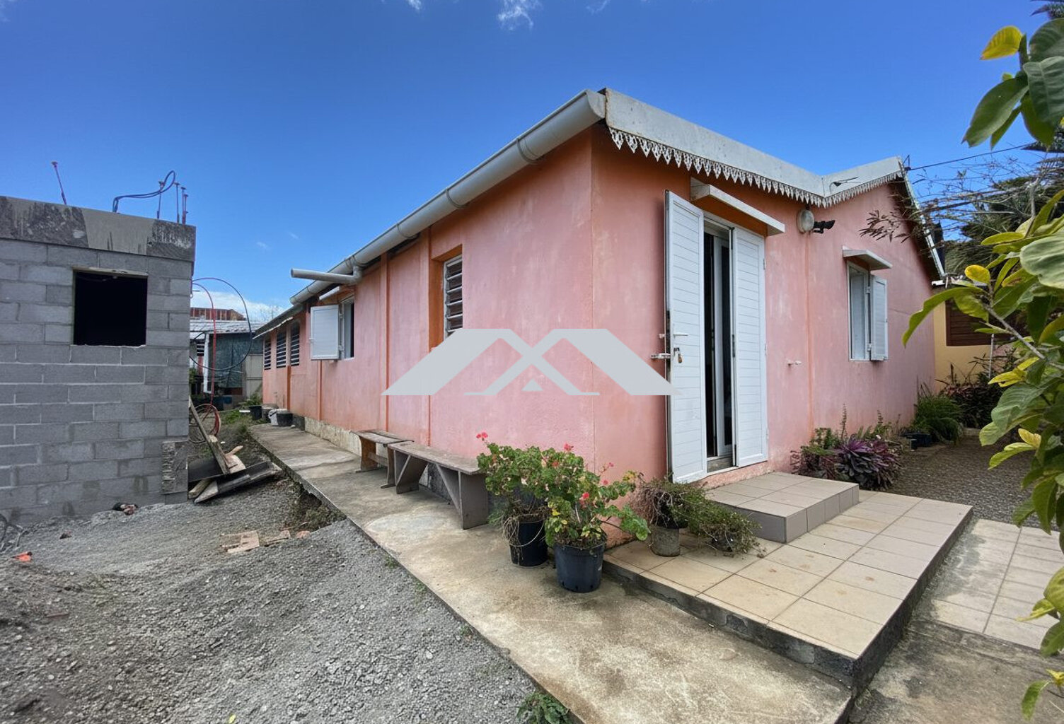 Maison T4 à fort potentiel  Les Trois-Bassins — photo 1