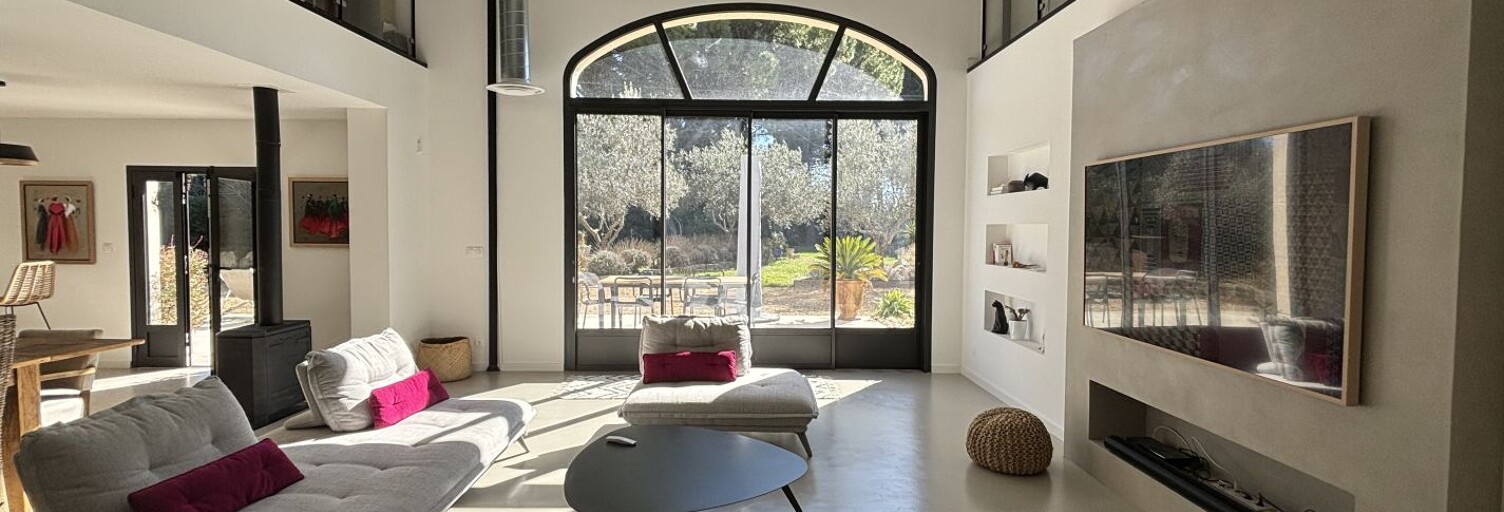 Maison 9 Pièces 300 m² à vendre à Nîmes (30000)