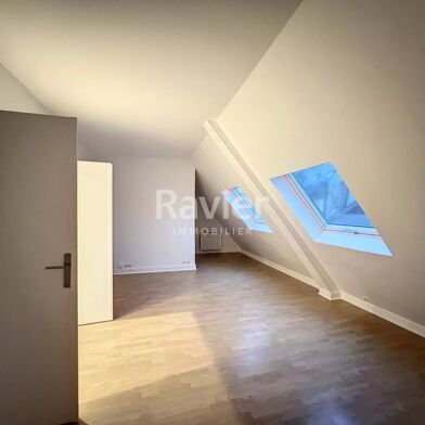 Appartement 2 pièces 1066 €