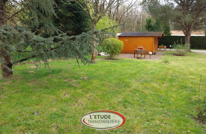 CHAUMES EN RETZ BOURG : terrain constructible de 750 m2 libr — photo 3