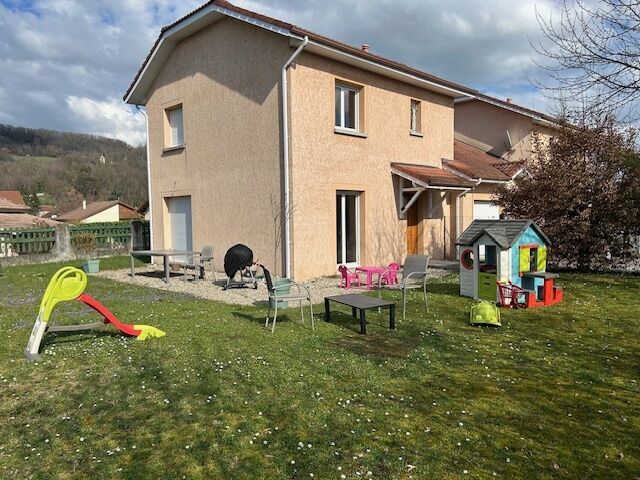 Villa / Maison  T4 à vendre Cessieu 38110