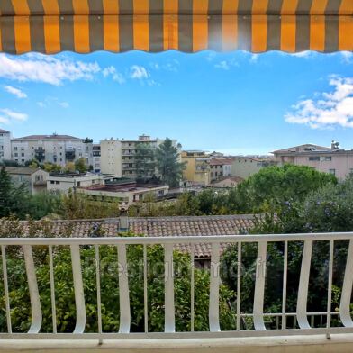 Appartement 3 pièces 1212 €