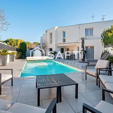 Maison 10 pièces 1095000 €