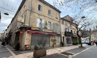 Immeuble   m² à vendre à Apt (84400)