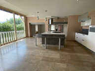 MAISON DE VILLAGE HURIGNY - 290M2 - 9 PIÈCES — photo 3
