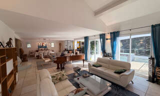 Maison 8 Pièces 216 m² à vendre à Sanary-sur-Mer (83110)