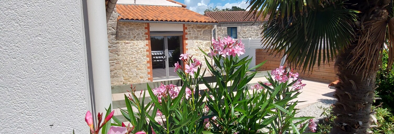 Maison 8 Pièces 166 m² à vendre à Mortagne-sur-Sèvre (85290)