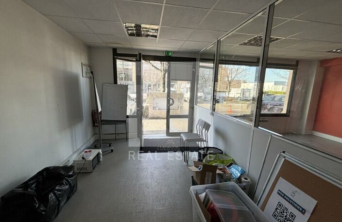 BUREAUX à LOUER — photo 4