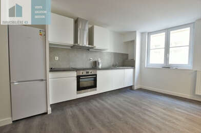 Appartement 3 pièces 576 €