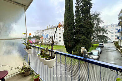 Appartement 4 pièces 186375 €