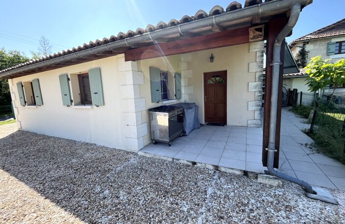 Maison et dépendances — photo 3