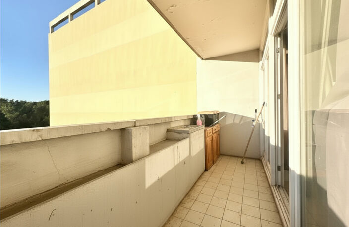 T3 AVEC BALCON DANS RÉSIDENCE SÉCURISÉE 13015 — photo 2