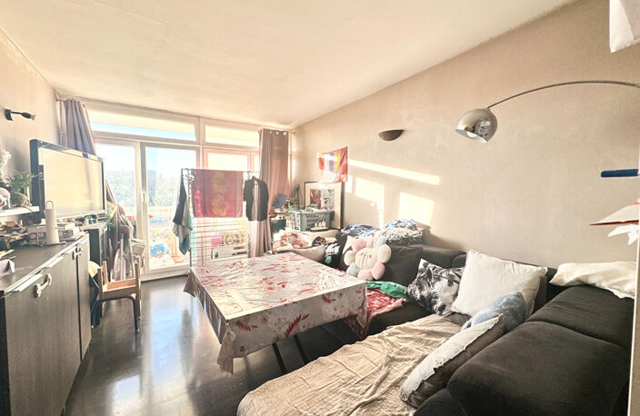 T3 AVEC BALCON DANS RÉSIDENCE SÉCURISÉE 13015 — photo 4