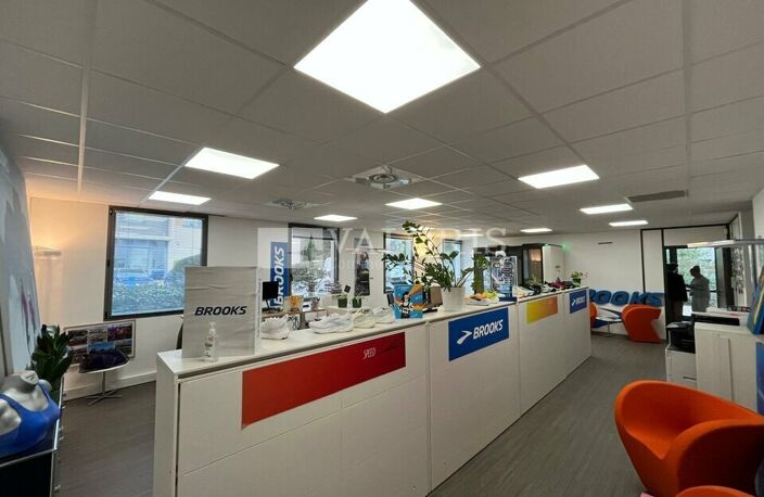 BUREAUX à LOUER — photo 3