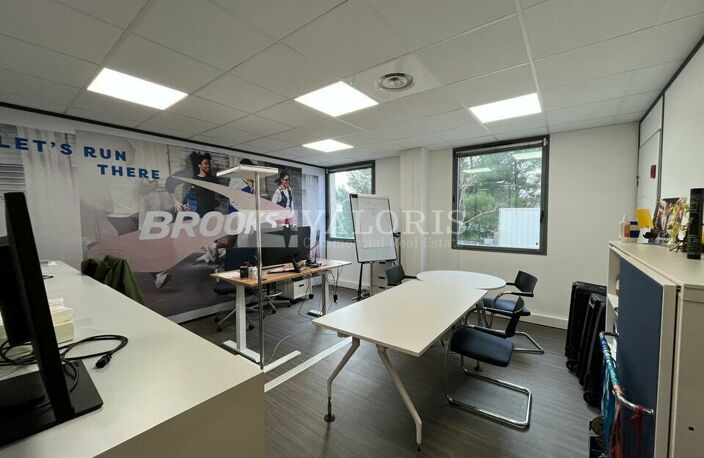 BUREAUX à LOUER — photo 4