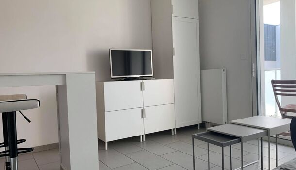Appartement 1 pièces  à louer Rochelle (La) 17000