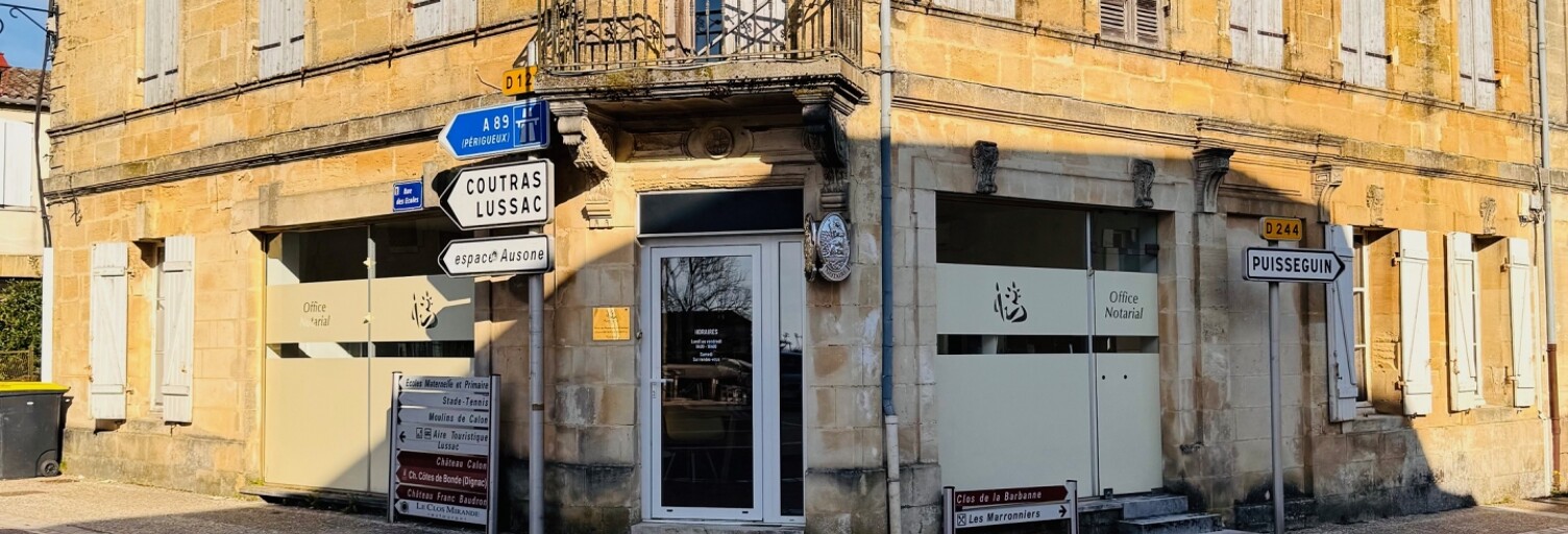 Immeuble  214 m² à vendre à Montagne (33570)