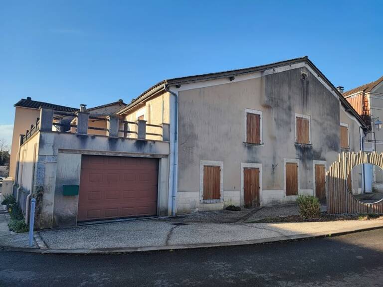 Maison de bourg de 6 pièces principales — photo 1