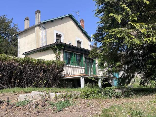 Maison de ville de 4 pièces principales — photo du bien