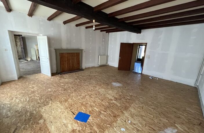 Maison en pierre de 6 pièces principales — photo 3