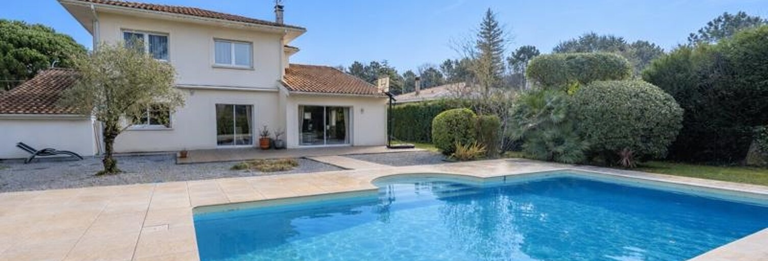 Maison 7 Pièces 240 m² à vendre à Mérignac (33700)