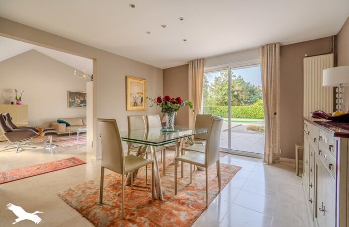 Contemporaine de 7 pièces principales — photo 3