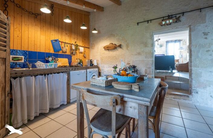 Maison en pierre de 3 pièces principales — photo 3