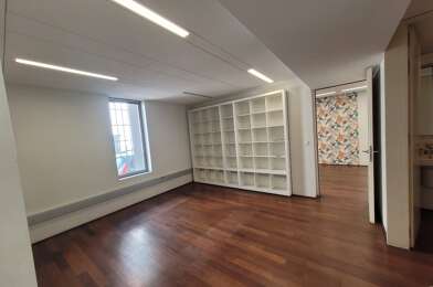 Bureau 2 pièces 1166 €