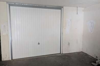 Garage  21000 €
