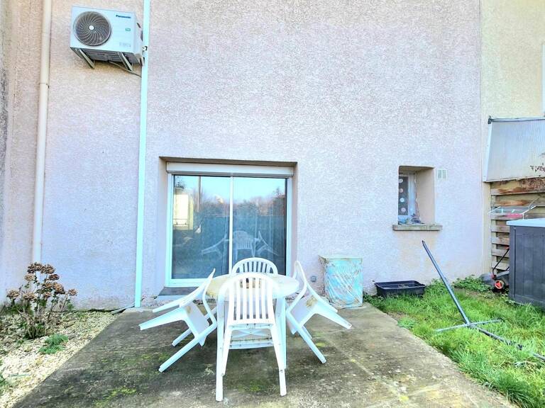 Maison de Village Saint Andéol le Chateau — photo 1