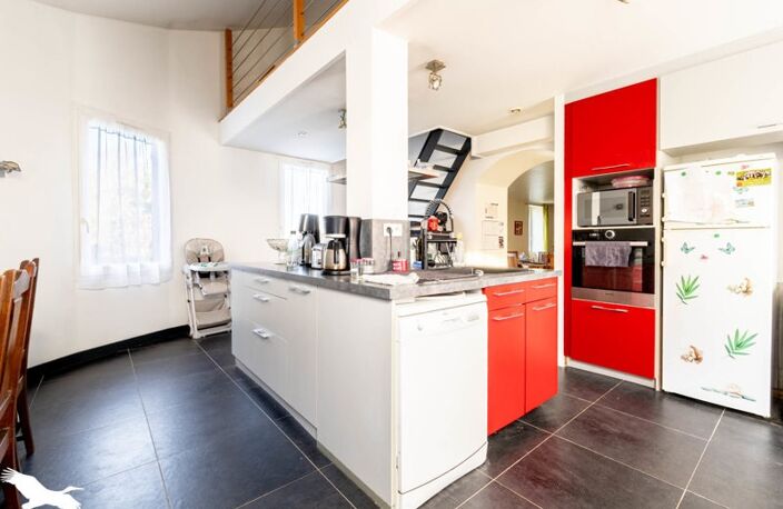 Maison en pierre de 7 pièces principales — photo 4