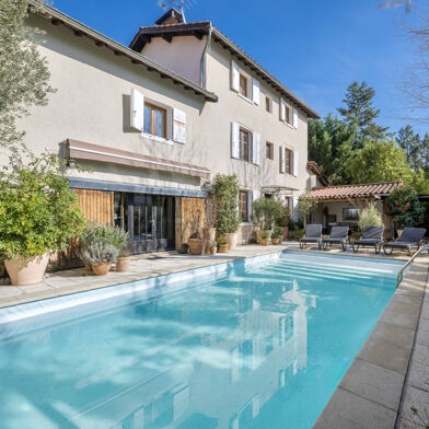 Maison 8 pièces 860000 €