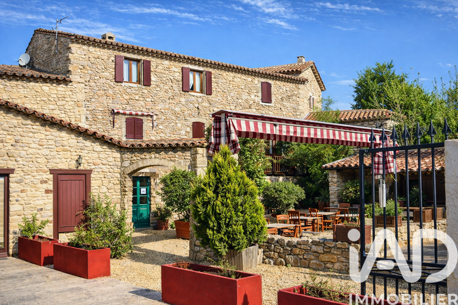 St-Jean-Du-Gard - 480m² - 15p. - 11ch.