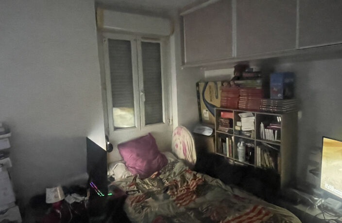 Appartement T3 LOUE   49 m2   Marseille 13004   Cinq Avenues / Chartreux — photo 3