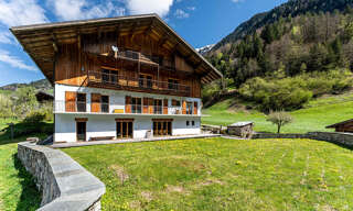 Maison 16 Pièces 900 m² à vendre à Beaufort (73270)