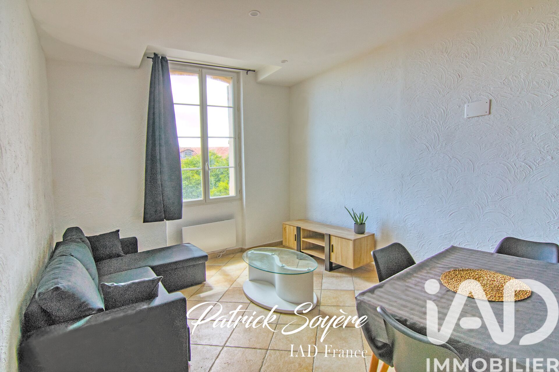 Vente Appartement 2 pièces - Photo 2
