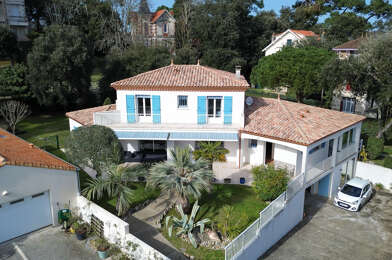 Maison 7 pièces 1353000 €