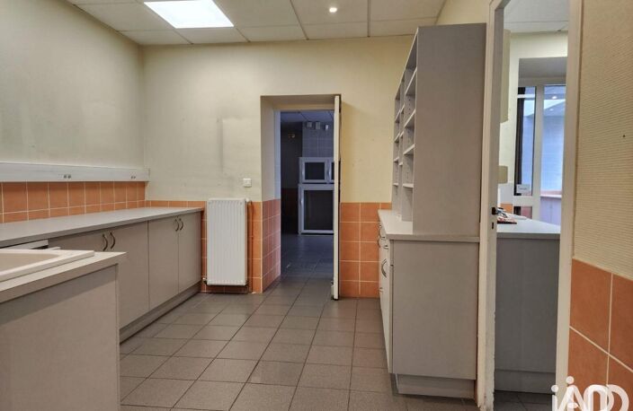 Vente Local d'activités 143 m&sup2; — photo 3