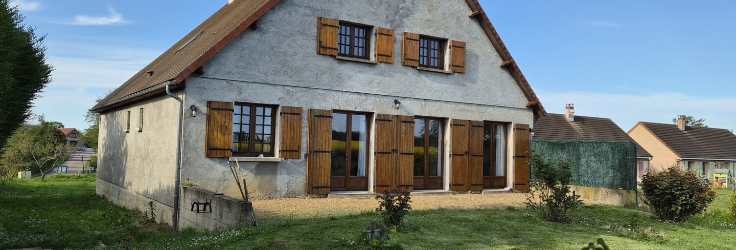 Maison 9 Pièces 225 m² à vendre à Saint-Denis-des-Puits (28240)