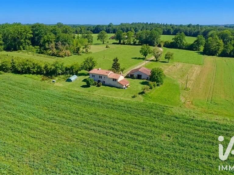 Vente Maison de campagne 8 pièces — photo 1