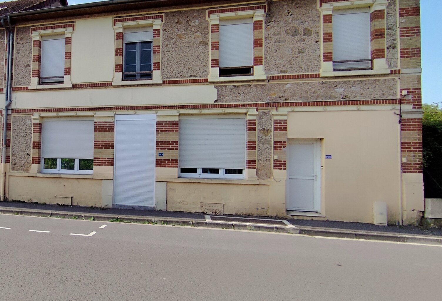 Vente Immeuble 200 m&sup2; — photo 1