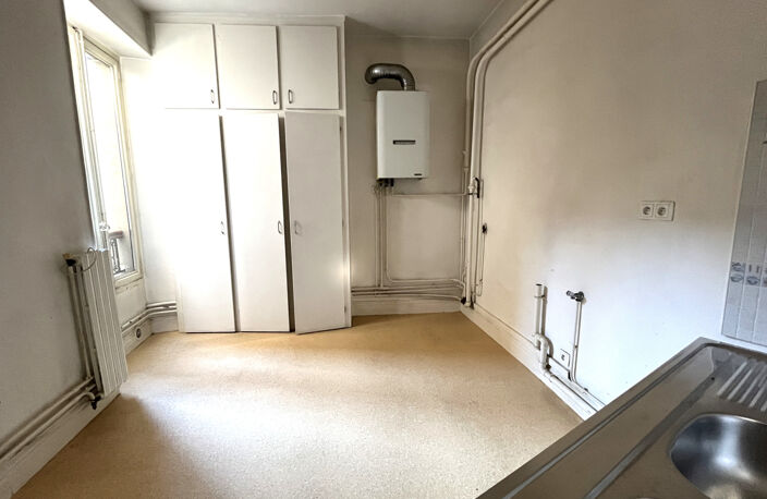 A VENDRE AIX LES BAINS T3 BEL ANCIEN — photo 2
