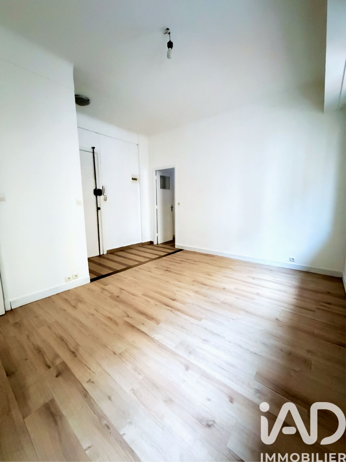 Vente Appartement 2 pièces - Photo 2