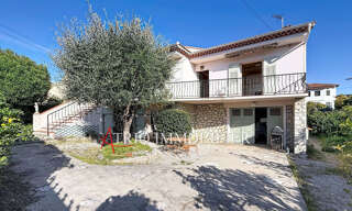 Maison 4 Pièces 160 m² à vendre à Cagnes-sur-Mer (06800)