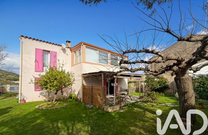 Vente Maison/villa 8 pièces — photo 2