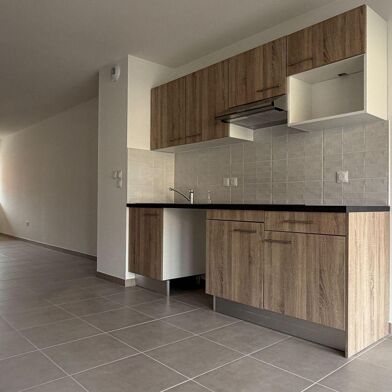 Appartement 3 pièces 1076 €